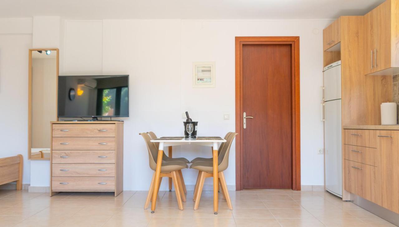 Appartement Asaya Studio à Parga Extérieur photo
